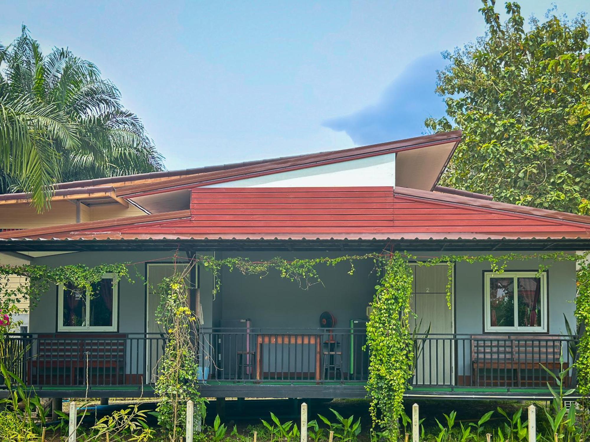 Baan Panmala Guesthouse - Ao Luek, Krabi By Eksteriør billede