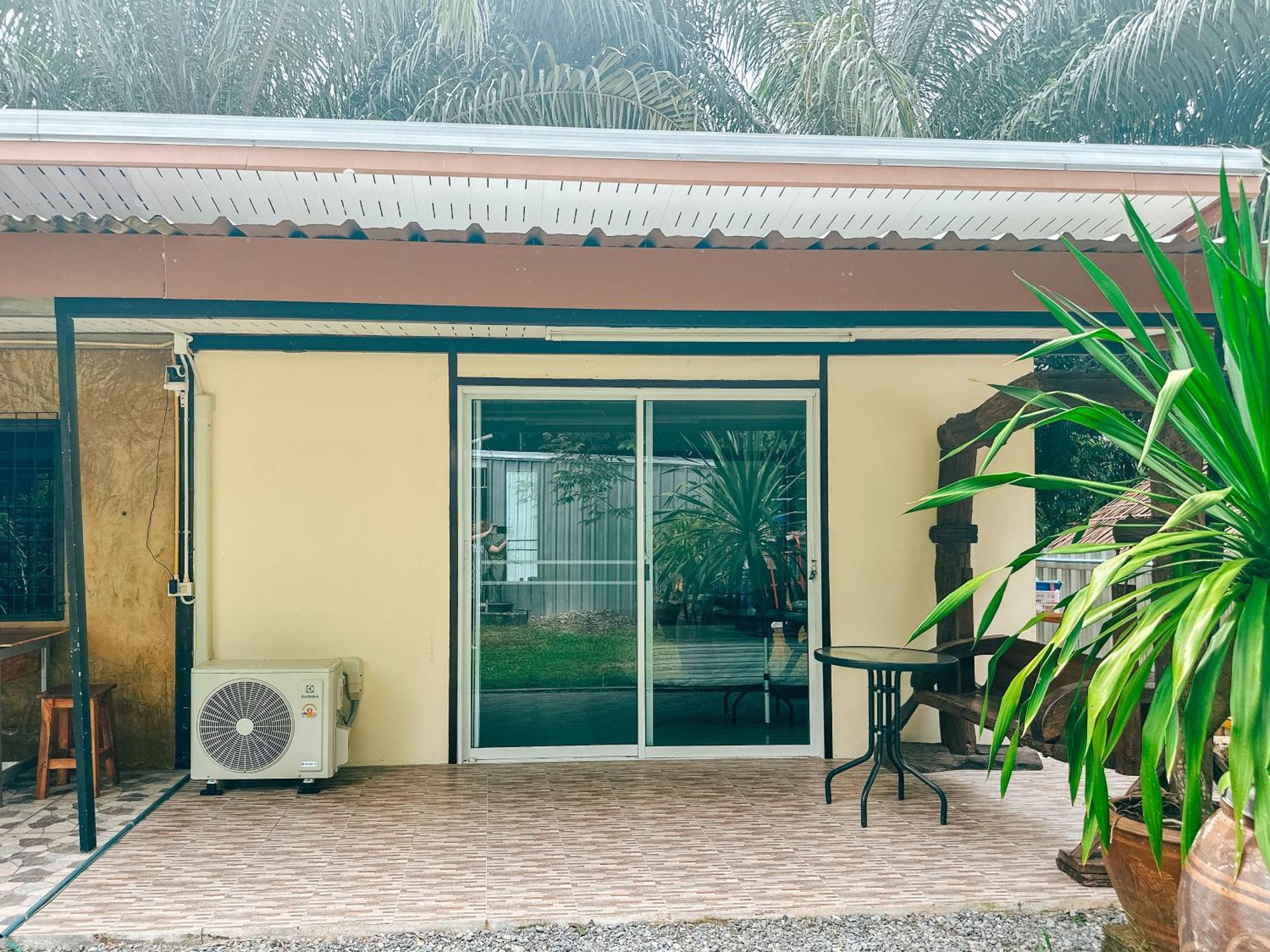 Baan Panmala Guesthouse - Ao Luek, Krabi By Eksteriør billede