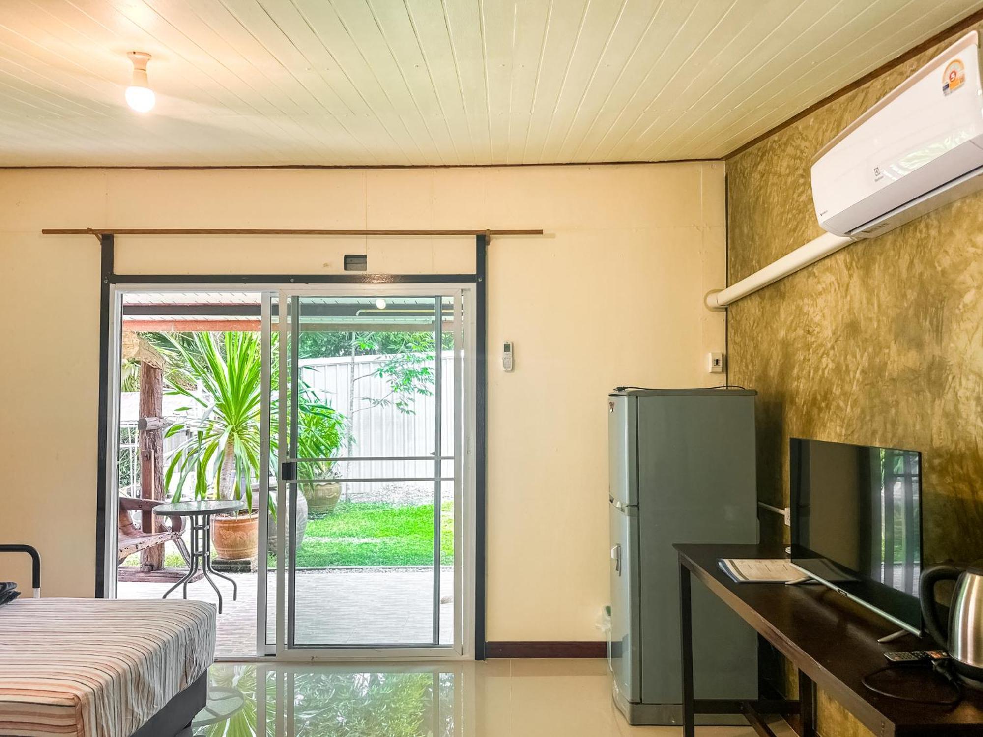 Baan Panmala Guesthouse - Ao Luek, Krabi By Eksteriør billede