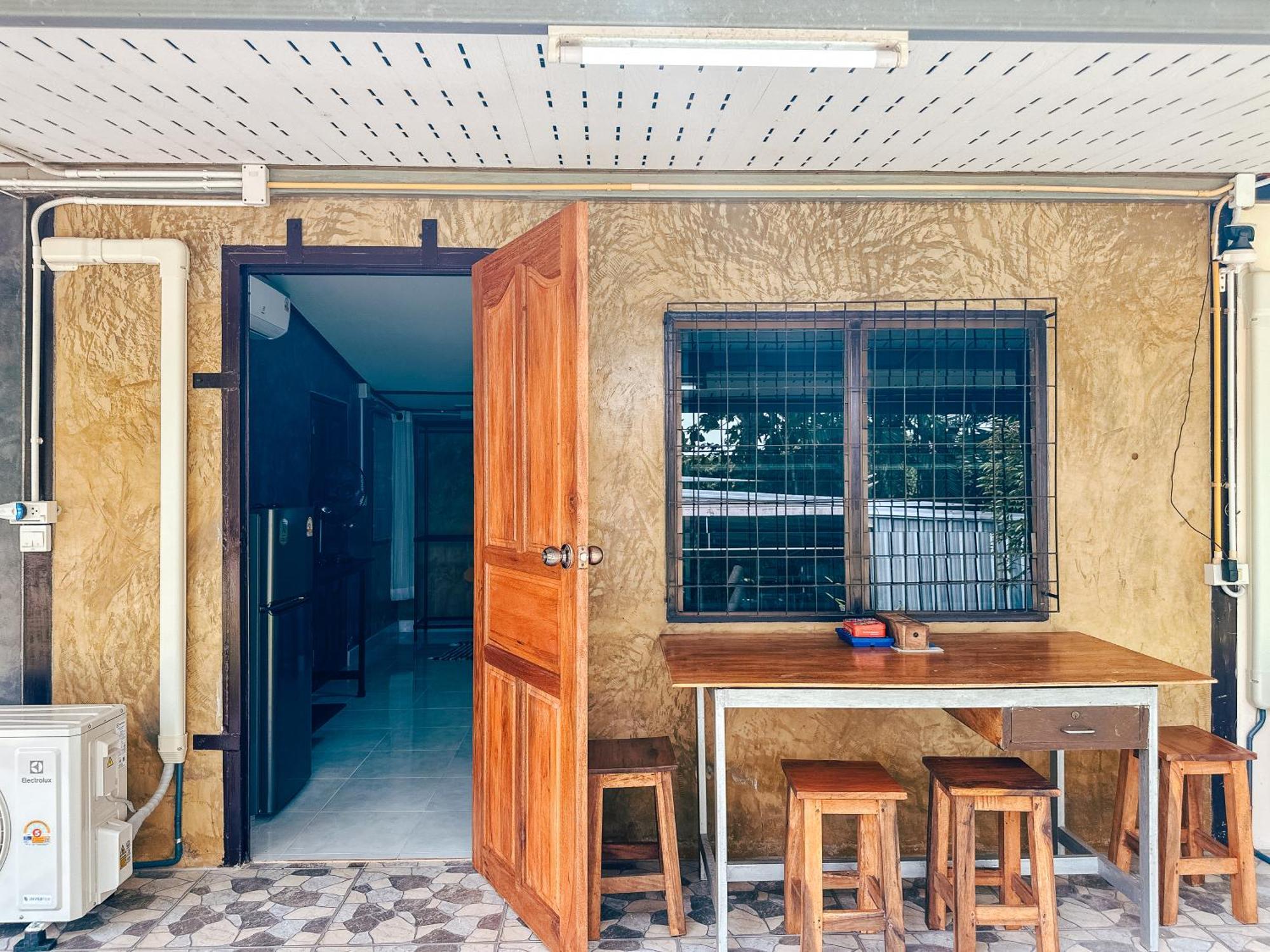 Baan Panmala Guesthouse - Ao Luek, Krabi By Eksteriør billede