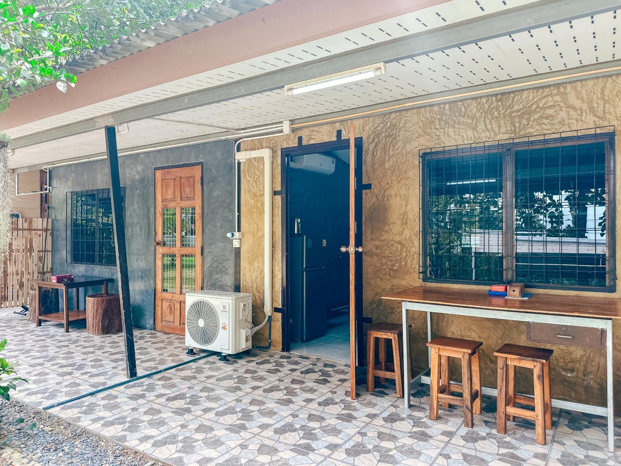 Baan Panmala Guesthouse - Ao Luek, Krabi By Eksteriør billede